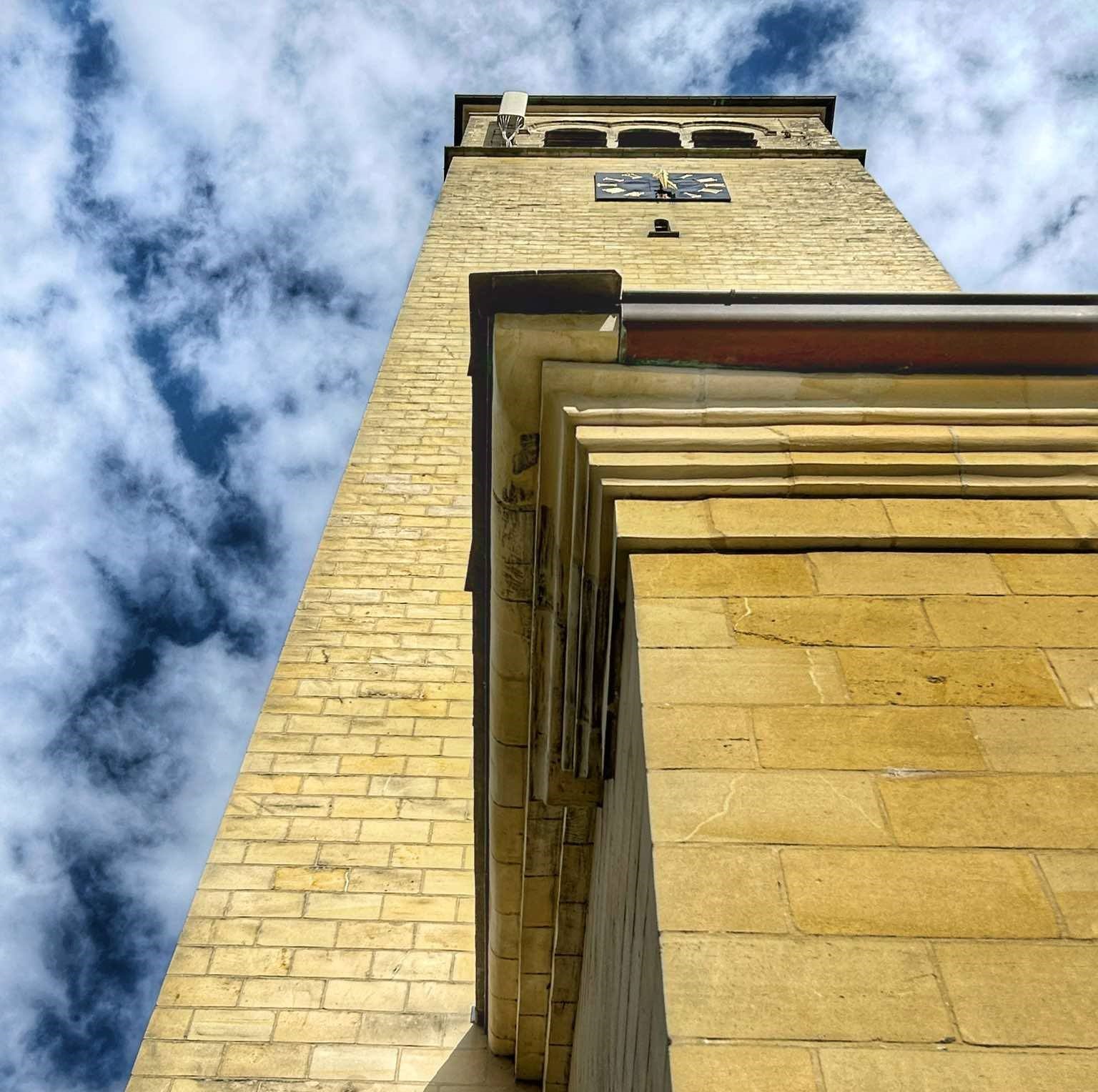 DADO : l’église Sainte-Lutgarde (Tongres, 1956)